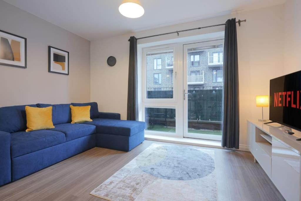 Luxury Campbell Park Apartments In Central Mk With Balcony, Free Parking & Smart Tv With Netflix By Yoko Property Milton Keynes Exteriör bild